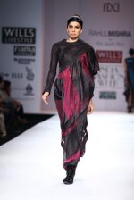 Model walks the ramp for Rahul Mishra at Wills Lifestyle India Fashion Week Autumn Winter 2012 Day 4 on 18th Feb 2012 (81).JPG